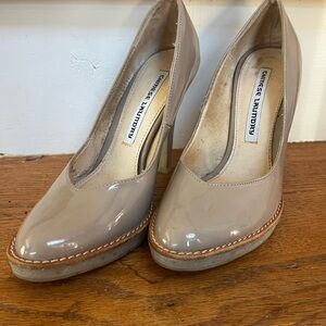 Chinese Laundry Women's Beige Patent Heels